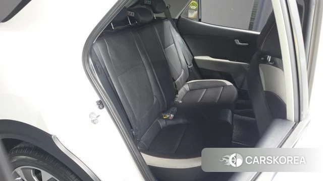 Kia Stonic 2020 Белый из Кореи, фото 2