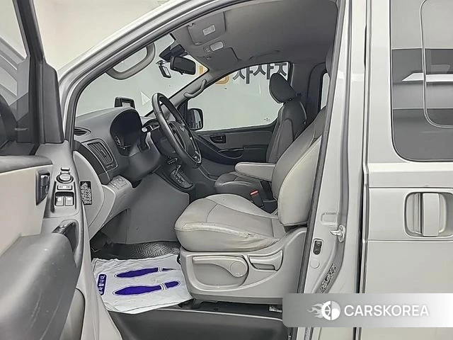 Hyundai The New Grand Starex 2020 Серебристо-серый из Кореи, фото 2