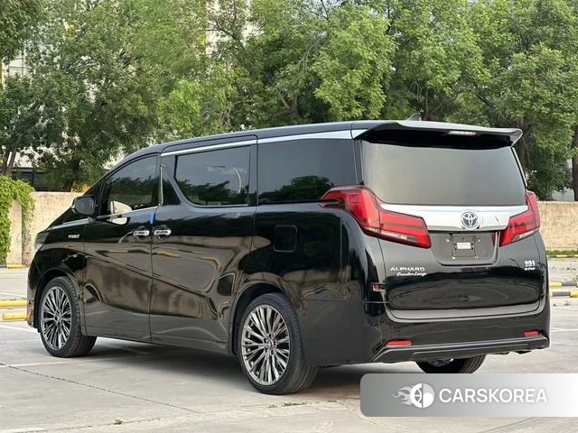 Toyota Elfa 2022 Черный из Китая, фото 2