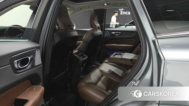 Volvo XC60 second Generation 2019 Серый из Кореи, фото 2