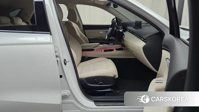 Genesis GV70 2022 Белый из Кореи, фото 2