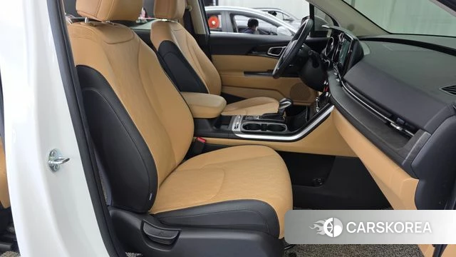 Kia Carnival 4th generation 2023 Белый из Кореи, фото 2