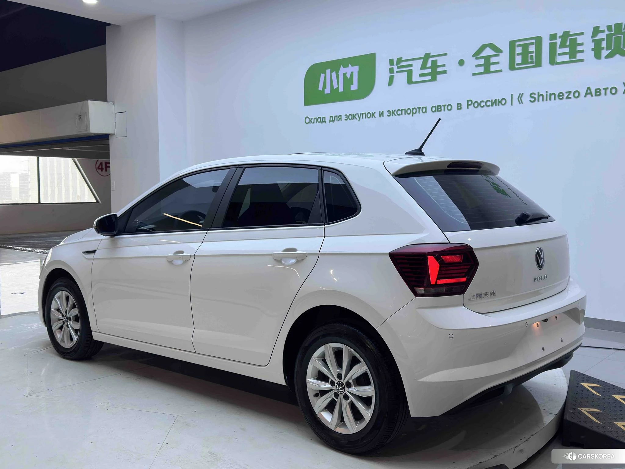 Volkswagen Polo 2021 Белый из Китая, фото 2