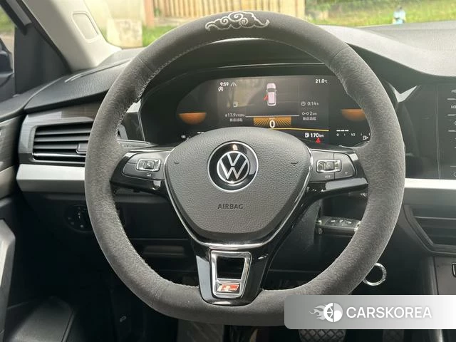 Volkswagen Lavida 2022 Белый из Китая, фото 2