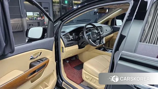 Kia All New Carnival 2018 Черный из Кореи, фото 2