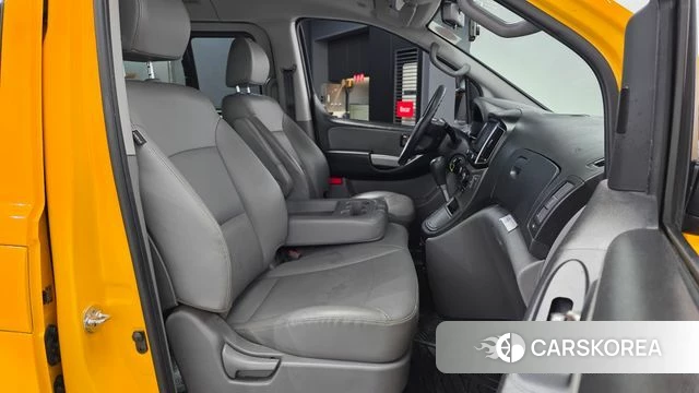 Hyundai The New Grand Starex 2018 Желтый из Кореи, фото 2