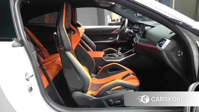 BMW M4 (G82) 2024 Белый из Кореи, фото 2