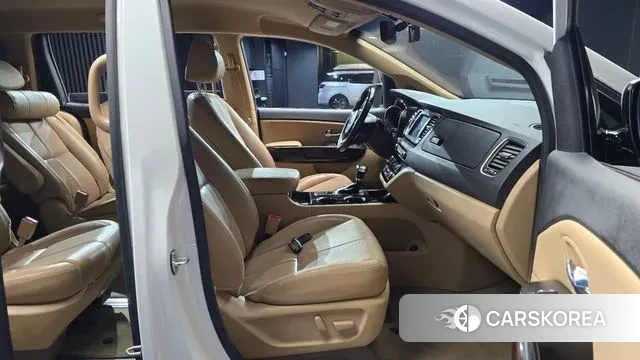 Kia The New Carnival 2019 Белый из Кореи, фото 2