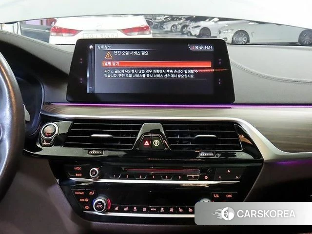 BMW 5 Series (G30) 2018 Серый из Кореи, фото 2