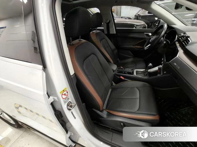 Audi Q3 2022 Белый из Китая, фото 2
