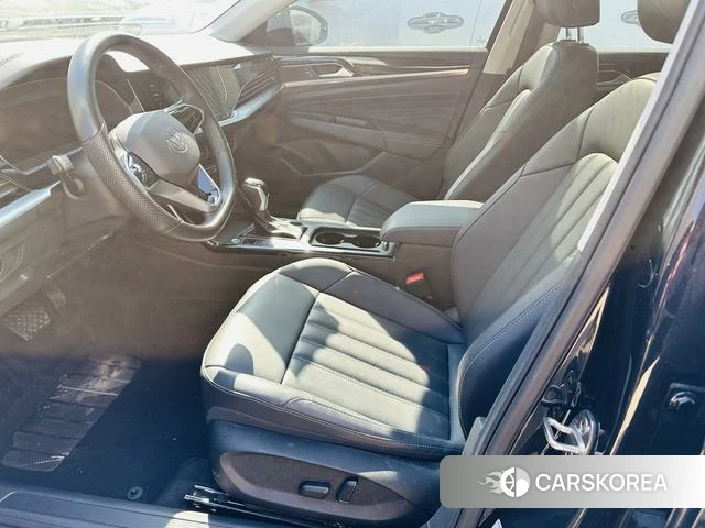 Volkswagen Passat 2023 Черный из Китая, фото 2