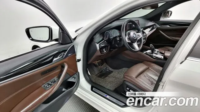 BMW 5 Series (G30) id 2683805 из Кореи 2