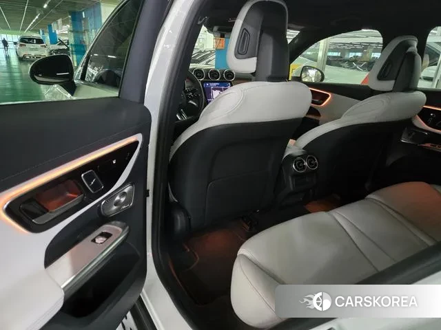 Mercedes-Benz GLC-Class X254 2024 Белый из Кореи, фото 2