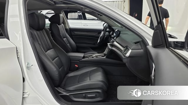 Honda Accord 10th Generation 2022 Белый из Кореи, фото 2