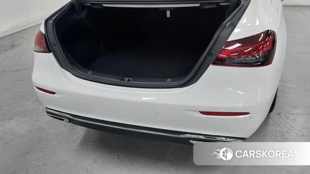 Mercedes-Benz E-Class W213 2022 Белый из Кореи, фото 2