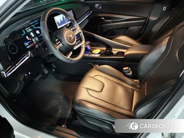 Hyundai The New Avante (CN7) 2024 Белый из Кореи, фото 2