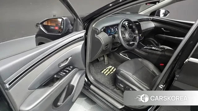 Hyundai Tucson (NX4) 2021 Черный из Кореи, фото 2