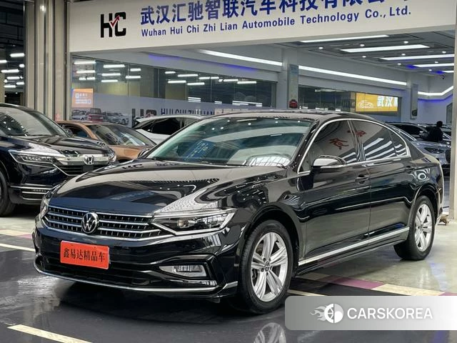 Volkswagen Magotan 2024 Черный из Китая, фото 2