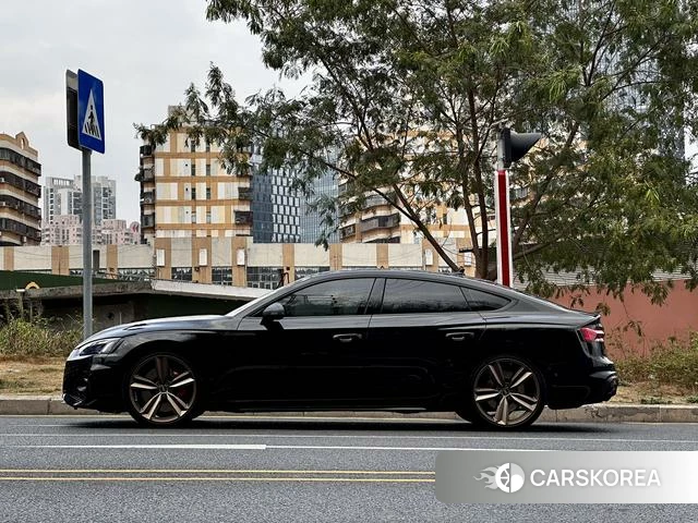 Audi RS 5 2024 Черный из Китая, фото 2