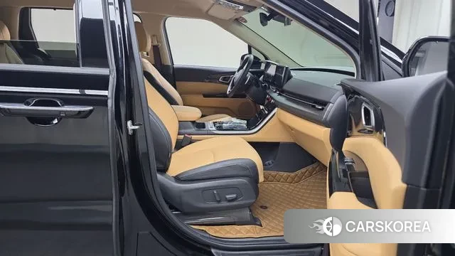 Kia Carnival 4th generation 2023 Черный из Кореи, фото 2