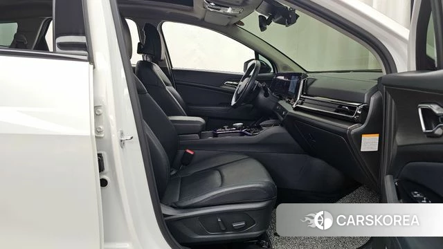 Kia Sportage 5th Generation Hybrid 2022 Белый из Кореи, фото 2