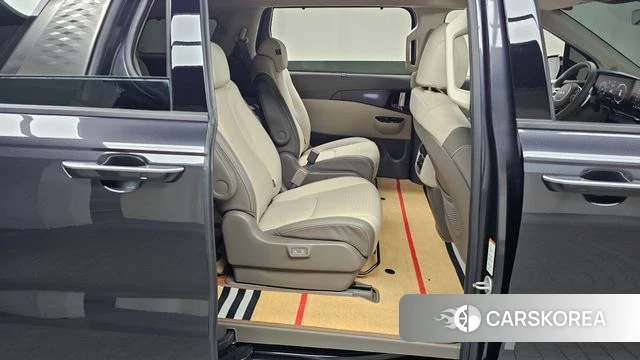 Kia Carnival 4th generation 2022 Серый из Кореи, фото 2