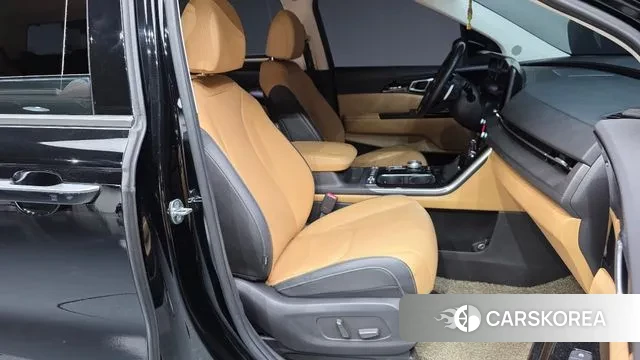 Kia Carnival 4th generation 2021 Черный из Кореи, фото 2