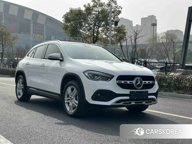 Mercedes-Benz GLA 2022 Белый из Китая, фото 2