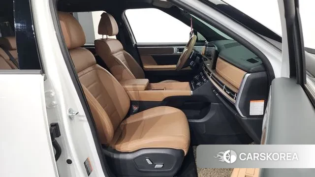 Hyundai Santa Fe (MX5) 2023 Белый из Кореи, фото 2