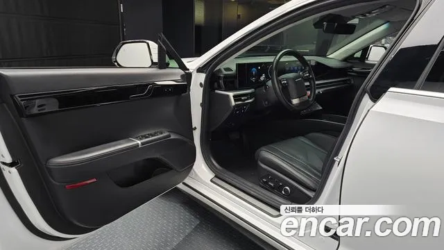 Hyundai Grandeur (GN7) id 2408464 из Кореи 2