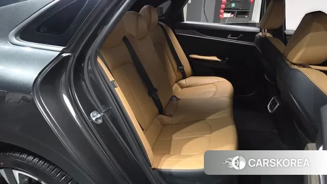 Kia K5 3rd generation 2021 Серый из Кореи, фото 2