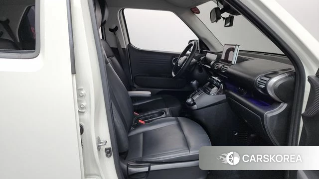 Hyundai Casper 2023 Белый из Кореи, фото 2