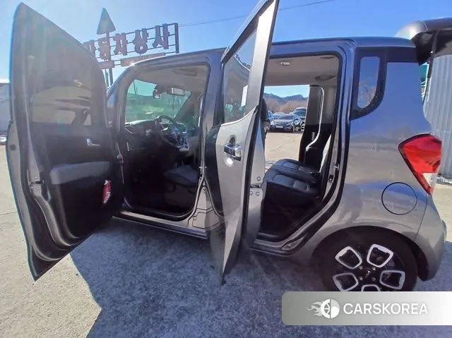 Kia The New Ray 2022 Серый из Кореи, фото 2