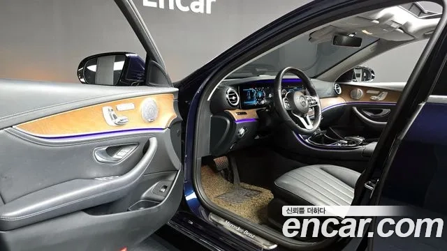 Mercedes-Benz E-Class W213 2019 Синий из Кореи, фото 2