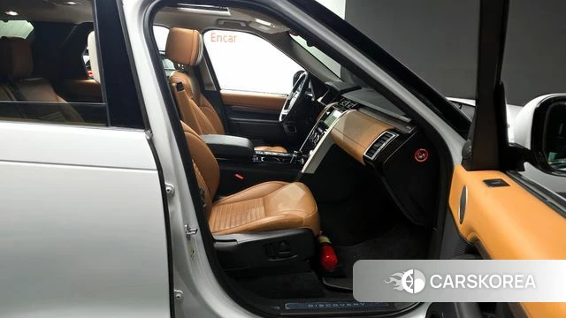 Land Rover Discovery 5 2018 Белый из Кореи, фото 2