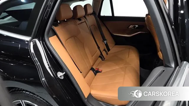 BMW 3 Series (G20) 2025 Черный из Кореи, фото 2