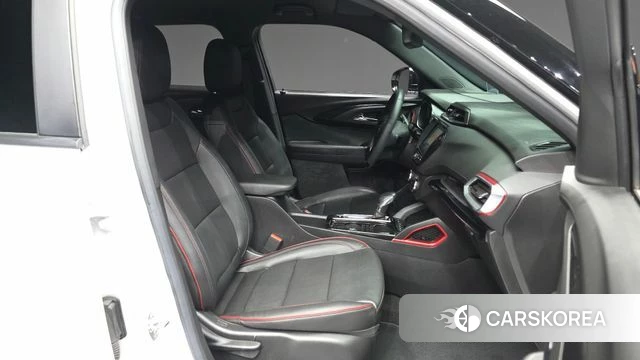 Chevrolet (GM Daewoo) Trailblazer 2023 Белый из Кореи, фото 2