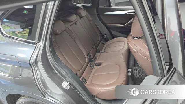 BMW X1 (F48) 2021 Серый из Кореи, фото 2