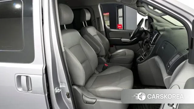 Hyundai The New Grand Starex 2021 Серебряный из Кореи, фото 2