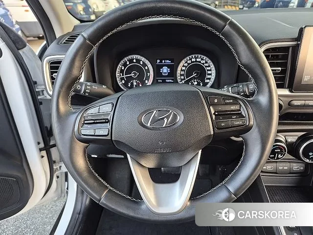 Hyundai Venue 2022 Белый из Кореи, фото 2