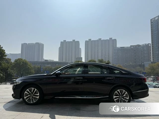 Honda Accord 2023 Черный из Китая, фото 2