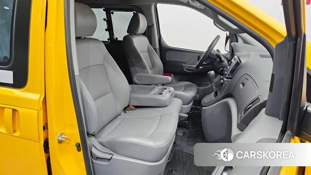 Hyundai The New Grand Starex 2018 Желтый из Кореи, фото 2