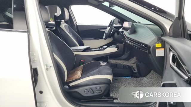 Kia EV6 2022 Белый из Кореи, фото 2