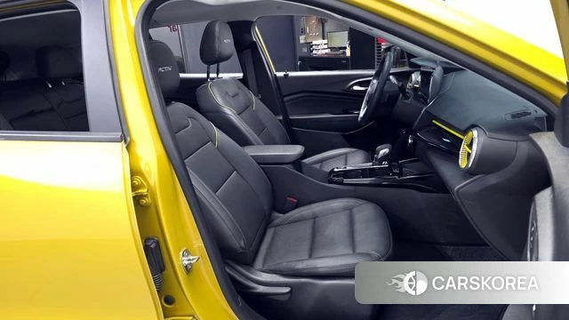 Chevrolet (GM Daewoo) Trax Crossover 2023 Желтый из Кореи, фото 2