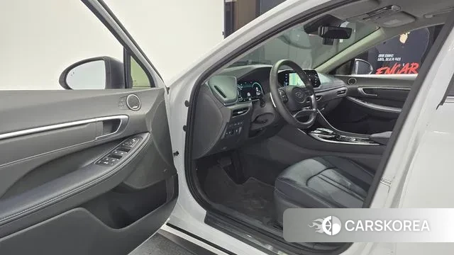 Hyundai Sonata Hybrid (DN8) 2022 Белый из Кореи, фото 2