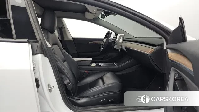 Tesla Model 3 2021 Белый из Кореи, фото 2