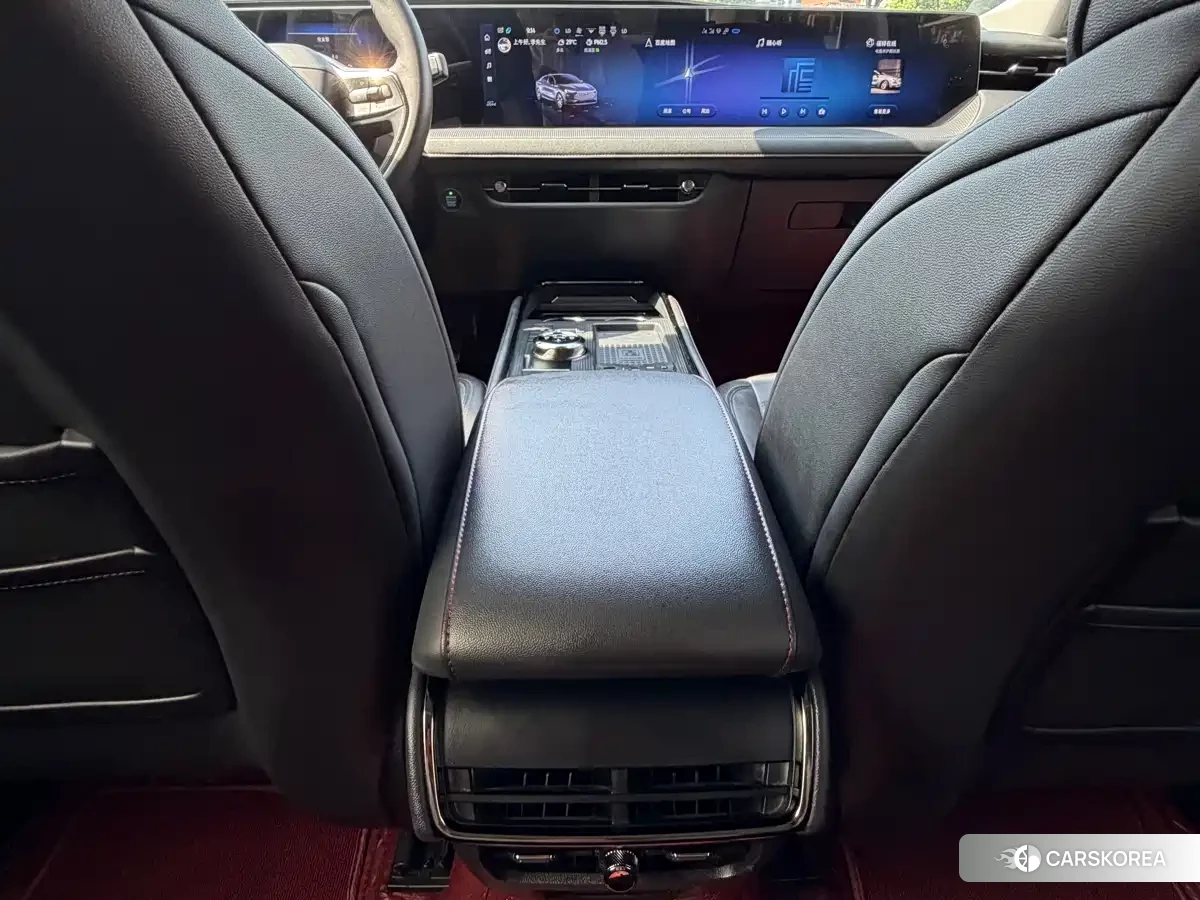 Ford Mondeo 2023 Белый из Китая, фото 2