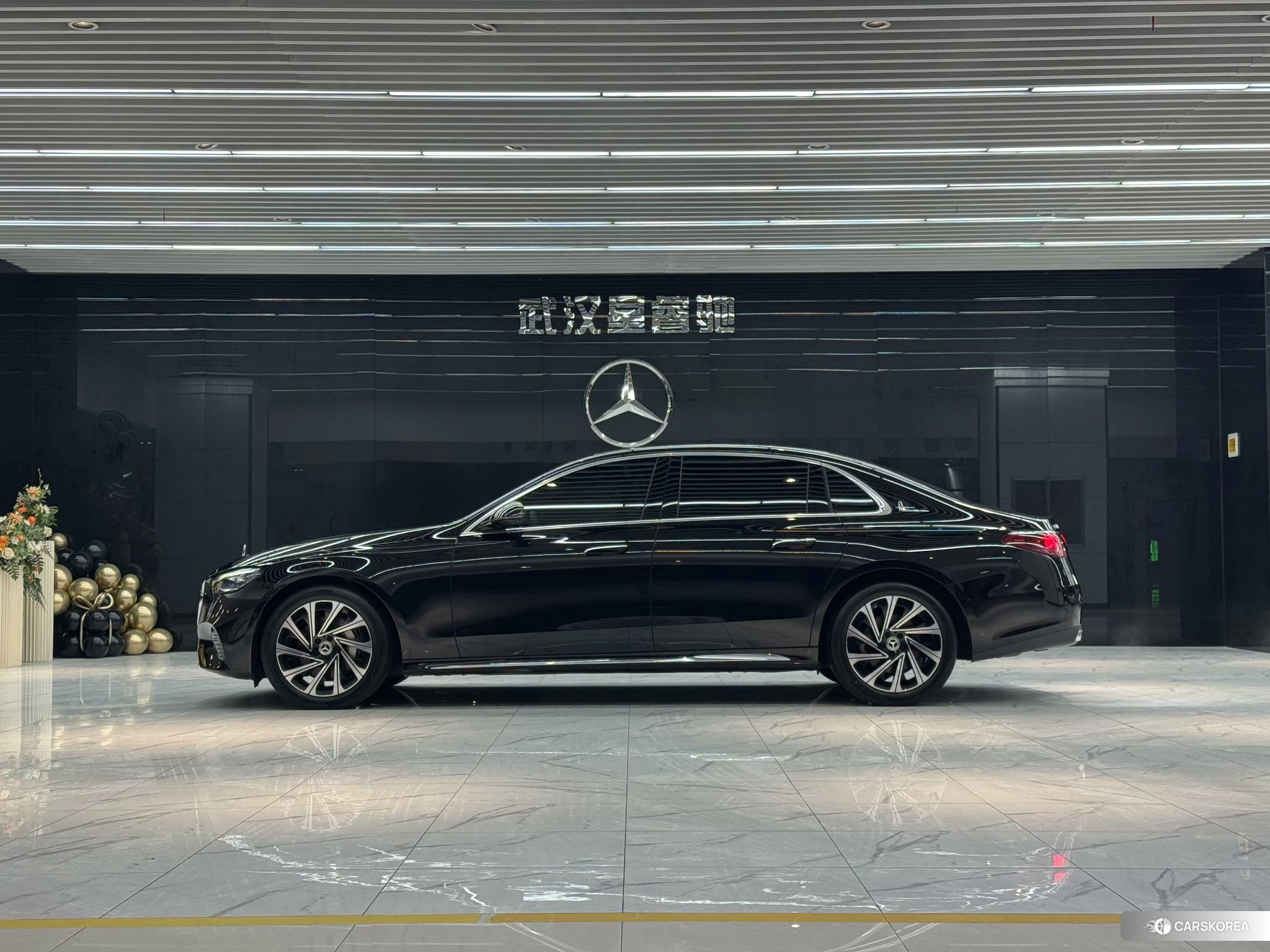 Mercedes-Benz E-class 2023 Черный из Китая, фото 2
