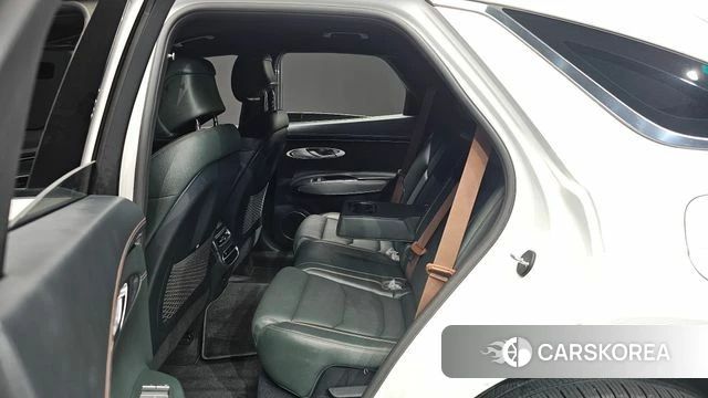 Genesis GV70 2021 Белый из Кореи, фото 2