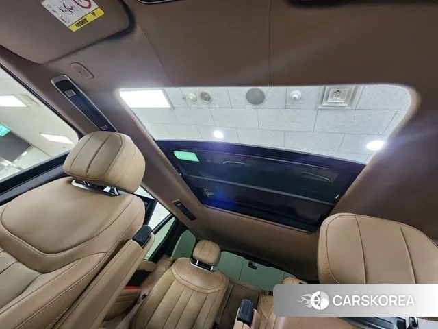 Land Rover Range Rover 5th Generation 2023 Белый из Кореи, фото 2